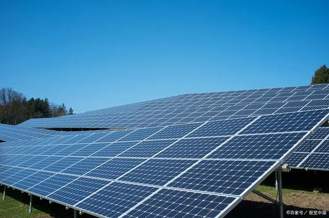 Solar panels 550W  and Iron phosphate io